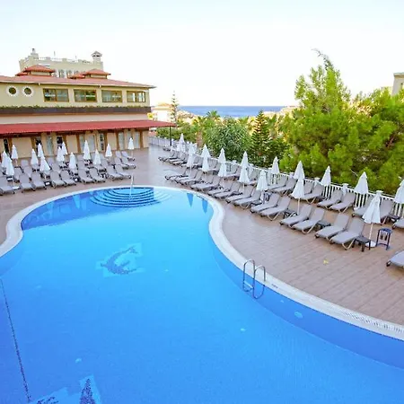 Club Paradiso & Hotell 5*