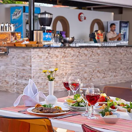 Hotell Club Paradiso &